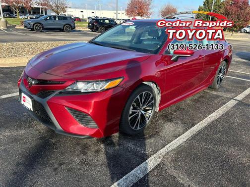 2018 Toyota Camry SE