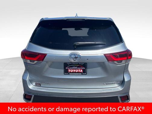 Celestial Silver Metallic 2018 Toyota Highlander Limited