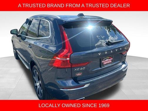 Blue 2021 Volvo XC60 T5 Inscription