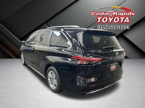 2021 Toyota Sienna Platinum
