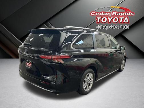 2021 Toyota Sienna Platinum