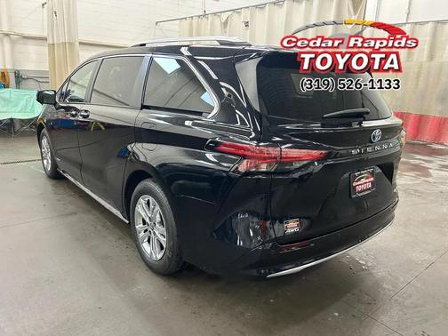 2021 Toyota Sienna Platinum