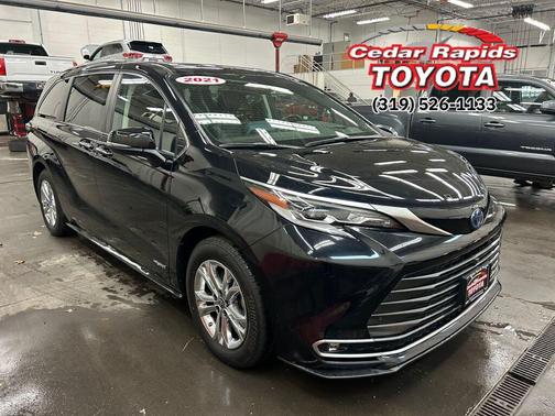 2021 Toyota Sienna Platinum