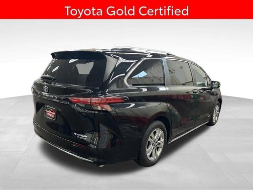 2021 Toyota Sienna Platinum