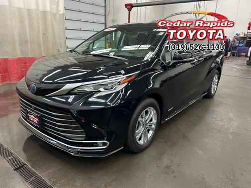 2021 Toyota Sienna Platinum