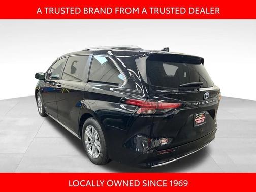 2021 Toyota Sienna Platinum