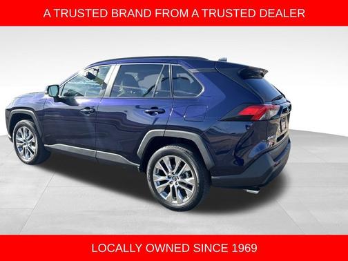 2020 Toyota RAV4 XLE Premium