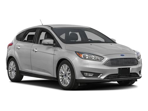 White Platinum Clearcoat Metallic 2016 Ford Focus Titanium
