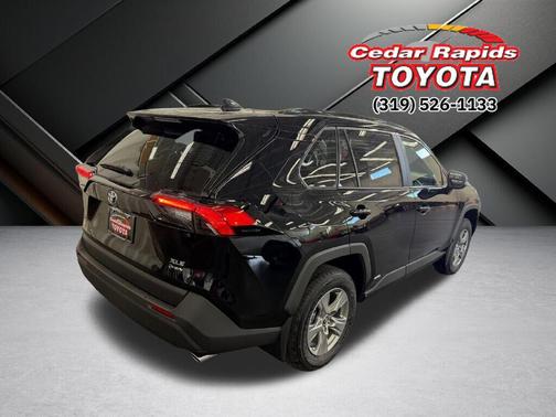 2025 Toyota RAV4 Hybrid XLE