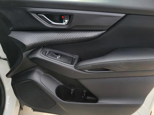 Crystal White Pearl 2025 Subaru Ascent Premium