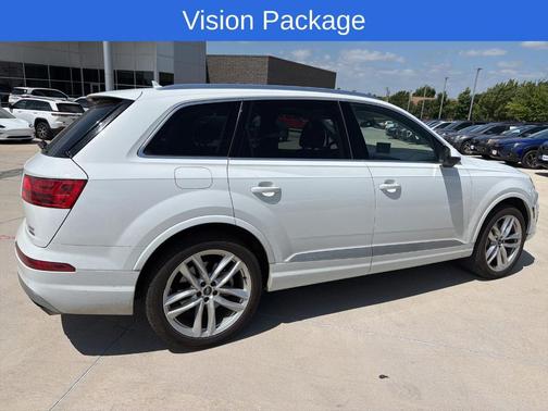 Glacier White Metallic 2017 Audi Q7 3.0T Prestige