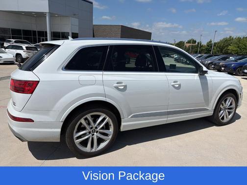Glacier White Metallic 2017 Audi Q7 3.0T Prestige