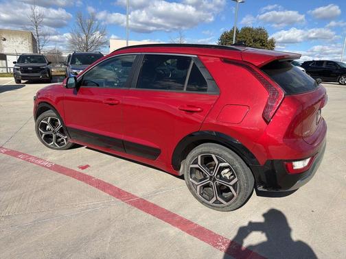 2023 Kia Niro EX Touring
