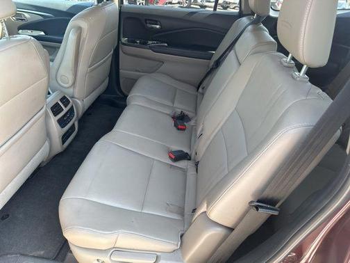 2016 Honda Pilot EX-L w/ Navigation