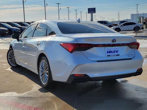 2021 Toyota Avalon Hybrid Limited