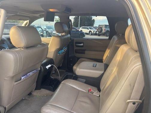 2010 Toyota Sequoia Platinum