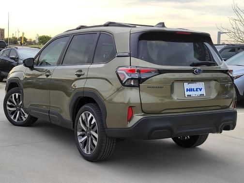 Autumn Green Metallic 2026 Subaru Forester Touring