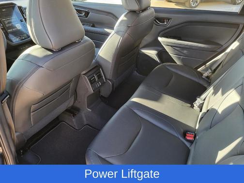 Crystal Black Silica 2025 Subaru Forester Hybrid Limited