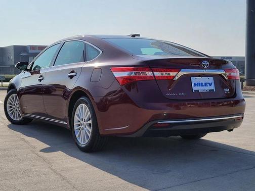 2015 Toyota Avalon Hybrid XLE Touring
