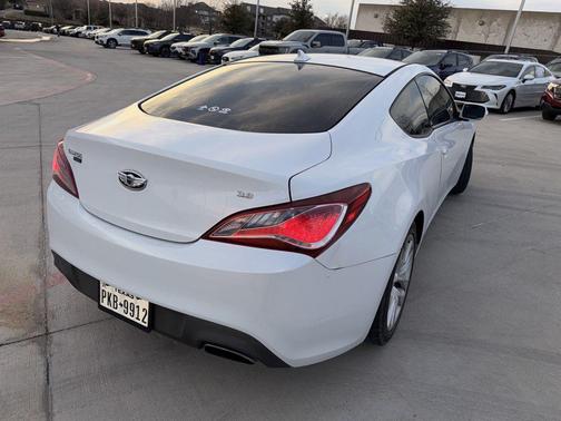 2015 Hyundai Genesis Coupe 3.8 Base