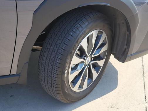 2024 Subaru Outback Touring