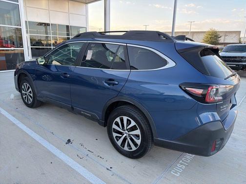 2022 Subaru Outback Premium