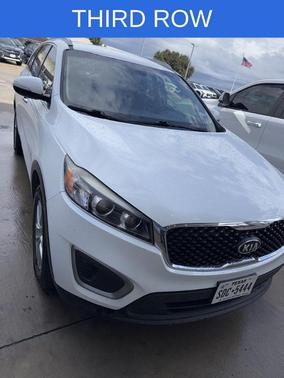 2017 Kia Sorento LX