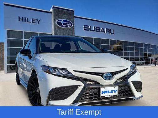 2022 Toyota Camry Hybrid XSE