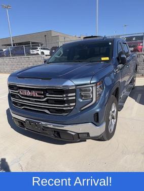 2024 GMC Sierra 1500 SLT
