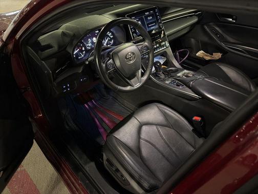 2022 Toyota Avalon XLE