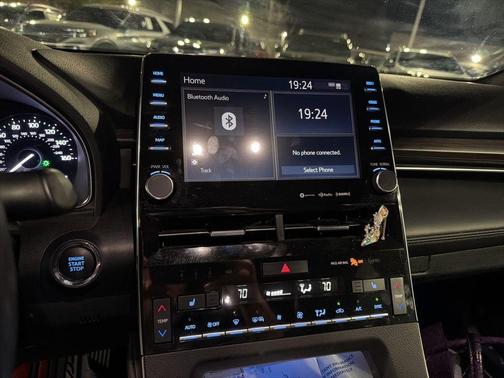 2022 Toyota Avalon XLE