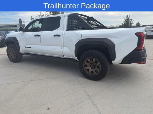 2025 Toyota Tacoma Hybrid TRAILHUNTER