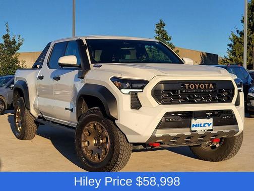 2025 Toyota Tacoma Hybrid TRAILHUNTER