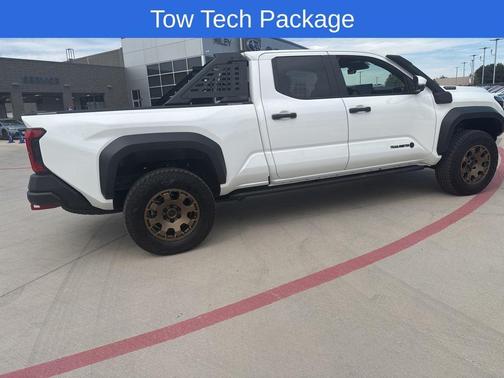 2025 Toyota Tacoma Hybrid TRAILHUNTER