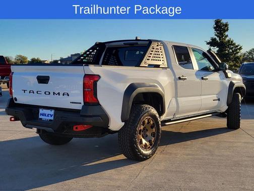 2025 Toyota Tacoma Hybrid TRAILHUNTER