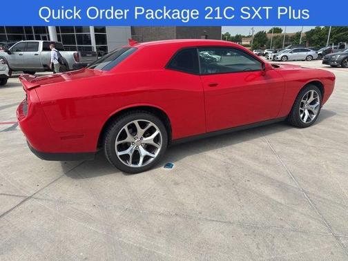 2015 Dodge Challenger SXT