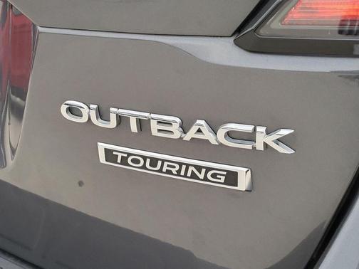 2020 Subaru Outback Touring