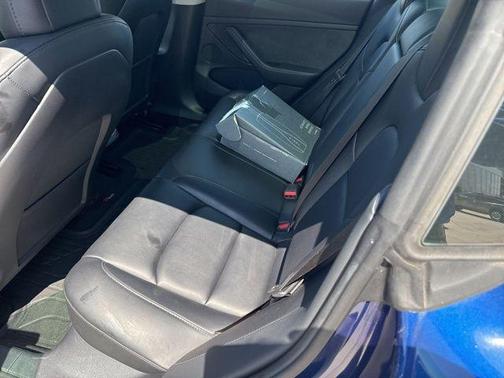 2022 Tesla Model 3 Base