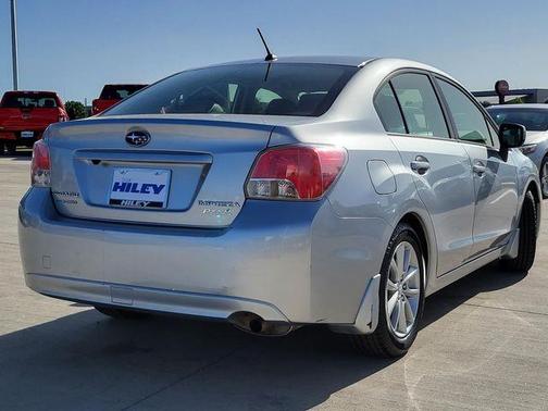 2013 Subaru Impreza 2.0i Premium