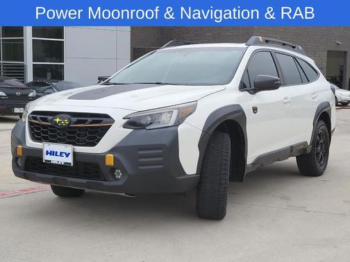Crystal White Pearl 2022 Subaru Outback Wilderness