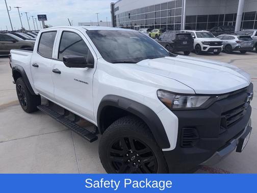 Summit White 2024 Chevrolet Colorado Trail Boss