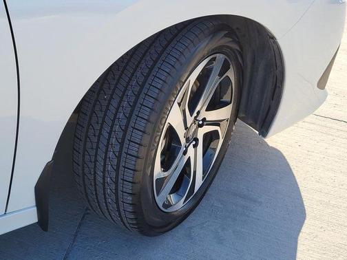 2022 Subaru Legacy Touring XT