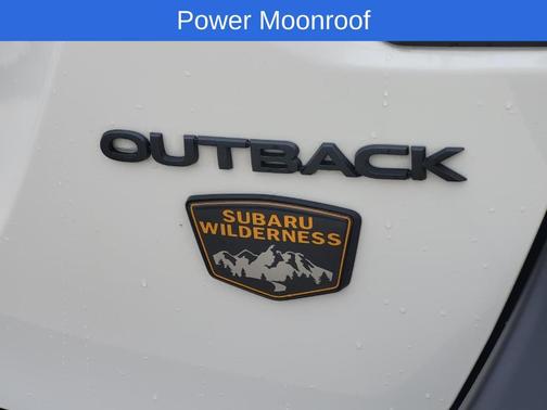 Crystal White Pearl 2025 Subaru Outback Wilderness