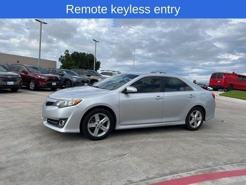 2013 Toyota Camry SE