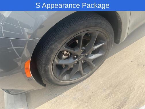 Ceramic Gray Clearcoat 2023 Chrysler Pacifica Touring-L