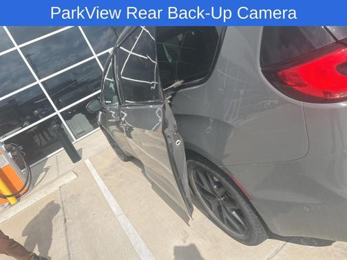 Ceramic Gray Clearcoat 2023 Chrysler Pacifica Touring-L