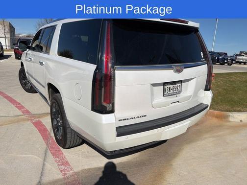 2017 Cadillac Escalade ESV Platinum