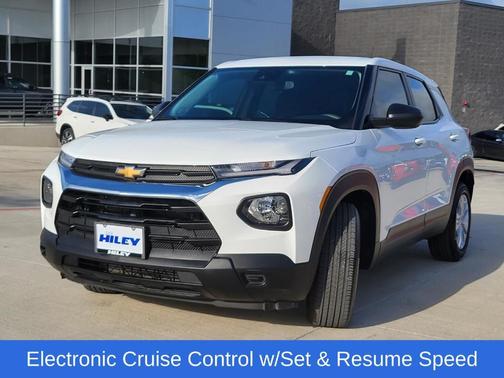 Summit White 2023 Chevrolet Trailblazer LS