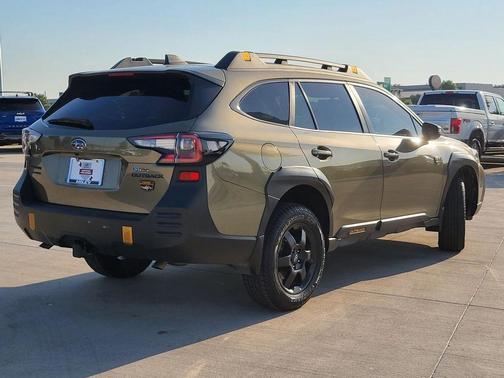 Autumn Green Metallic 2024 Subaru Outback Wilderness