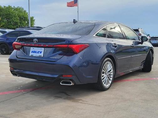 Parisian Night Pearl 2020 Toyota Avalon Limited